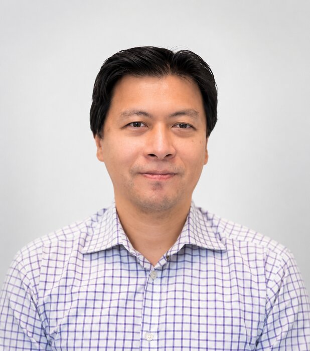 Dr Yuin Lok